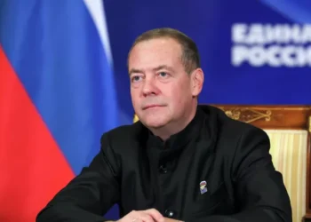 Путин подписал указ о назначении Медведева