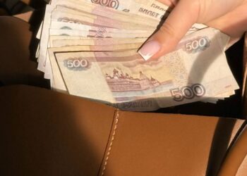 Жительница Владикавказа лишилась 235 тыс. рублей после звонка лжеоператора связи