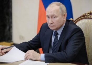 Путин поручил спецслужбам защитить места отдыха детей