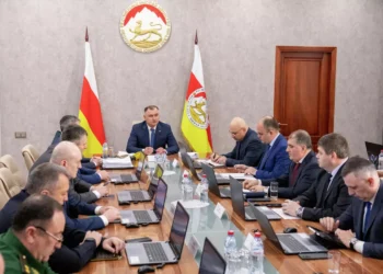 Гаглоев принял отставку главы правительства Южной Осетии