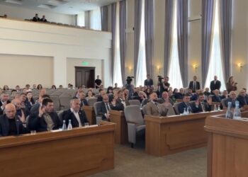 Парламент Южной Осетии единогласно одобрил Марата Камболова председателем правительства