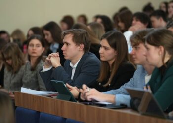 Путин предложил отделить в вузах русскую филологию от зарубежной