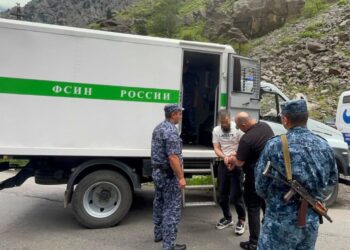 На границе РФ и Грузии состоялась экстрадиция мужчины, обвиняемого в убийстве