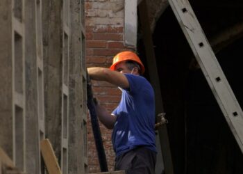 Почти на 10% снизился ввод жилья в Северной Осетии за семь месяцев