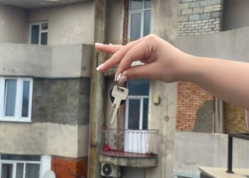 Вторичное жилье незначительно подешевело во Владикавказе за месяц