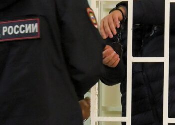 Житель Владикавказа ударил знакомого ножом в живот во время конфликта