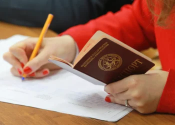 Явка на выборах президента Южной Осетии к полудню составила 40,6%