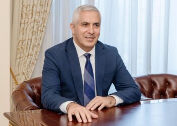 Камболов побеждает на досрочных выборах президента Южной Осетии