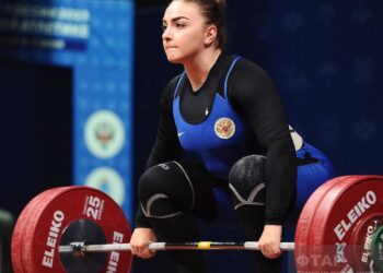 Яна Сотиева стала чемпионкой России по тяжелой атлетике