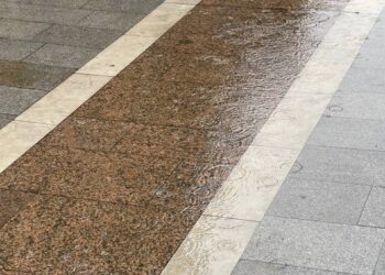 Ливни с грозой и градом прогнозируются в Северной Осетии