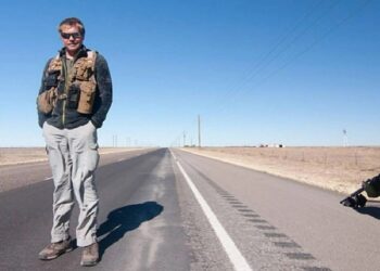 Британец обошел земной шар пешком за 28 лет
