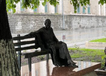 Творческими вечерами, спектаклями и выставками отметит Северная Осетия 167-летие Коста Хетагурова