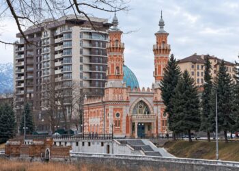 Береговой парапет Суннитской мечети и еще три памятника включили в перечень объектов культурного наследия