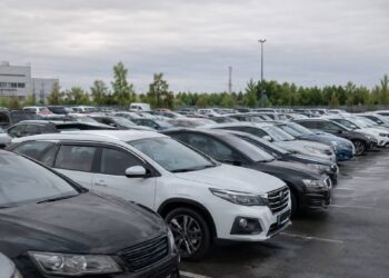 Программу льготного автокредитования возобновят в России